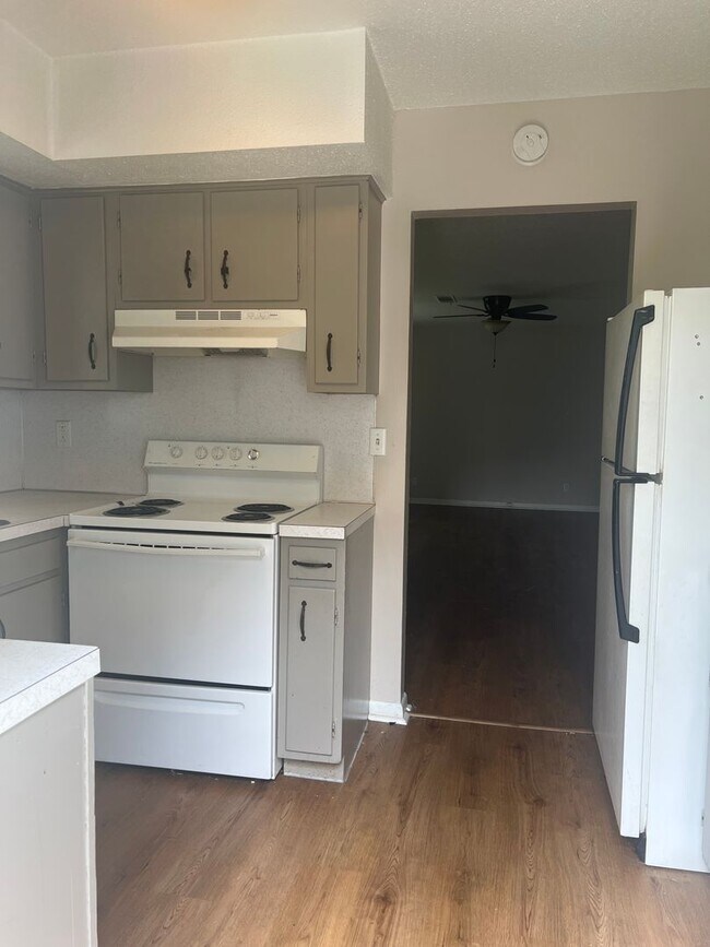 5120 Old Trail Unit 5120 Old Trail, Red Bank, TN 37415 Room for Rent