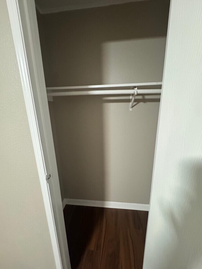 Foto del edificio - 11727 Greenglen Dr