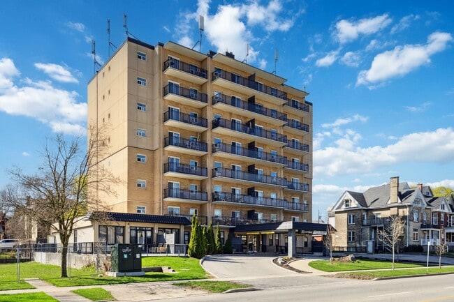 Building Photo - Granite House
