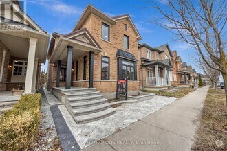 Building Photo - 10 Snowcreek St