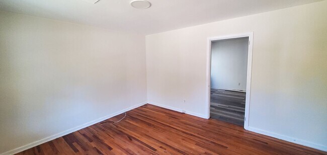 Foto del edificio - 1105 Logan St