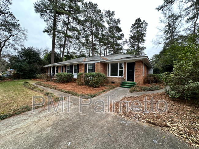Building Photo - 1818 Romain Dr