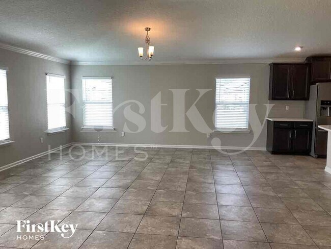 Building Photo - 10126 Andean Fox Dr