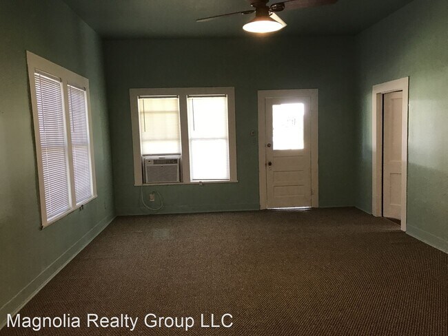 Building Photo - 2 br, 1.5 bath House - 4243 Hwy 8