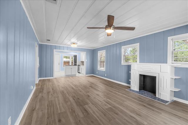 Foto del edificio - 301 Isbell Rd