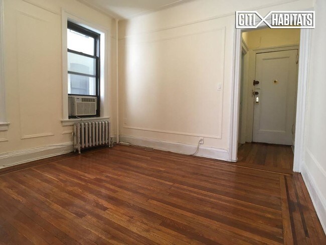 Building Photo - 3035 34th St
