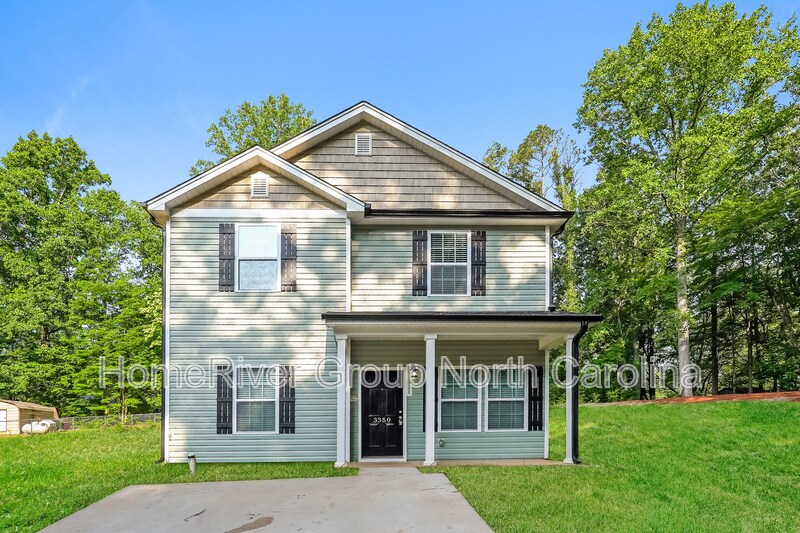 Foto principal - 3350 Cardinal St