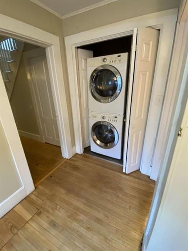 Building Photo - 7 Margin St