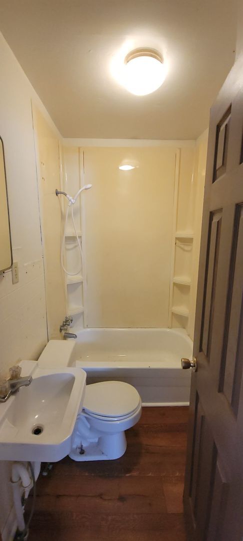 Foto del edificio - 2 BEDROOM 1 BATHROOM HOUSE FOR RENT