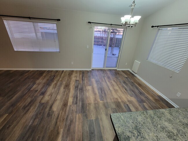 Foto del edificio - 420 Elizabeth St