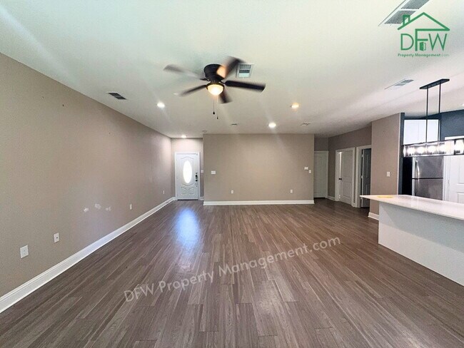 Building Photo - 3 Bed / 2.5 Bath in Wylie — 2 Car Garage, Fenced Yard, Available Now