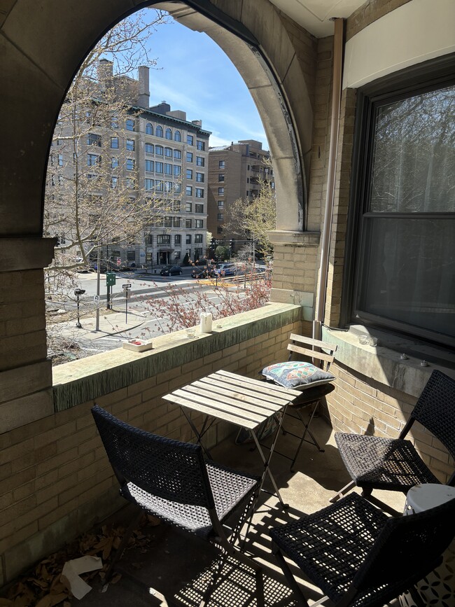 Foto del edificio - 1080 Beacon St