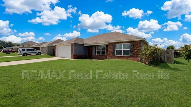 Photo - 728 NW 67th Ave House