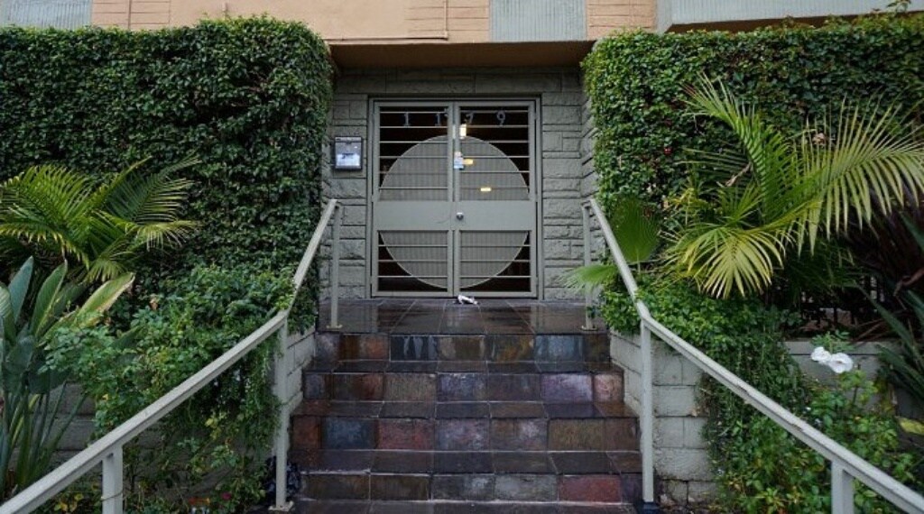 Primary Photo - 1179 Crenshaw Blvd