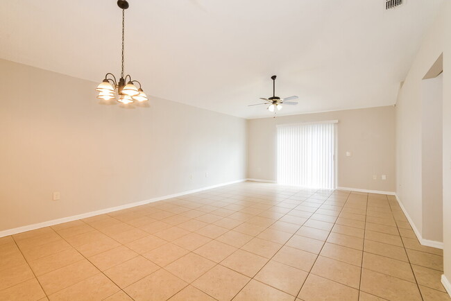 Building Photo - 2961 Elbib Dr