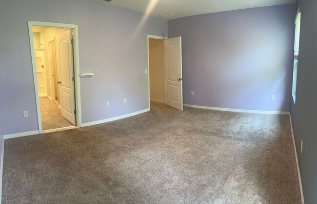 Building Photo - 3 bed 2 bath Townhome in Port Orange