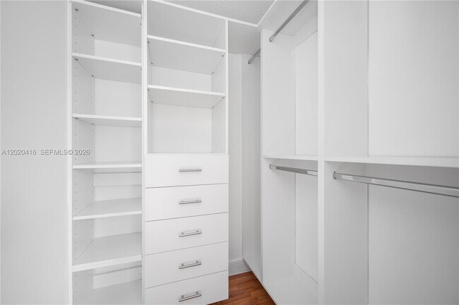 Foto del edificio - 4668 SW 153rd Ct