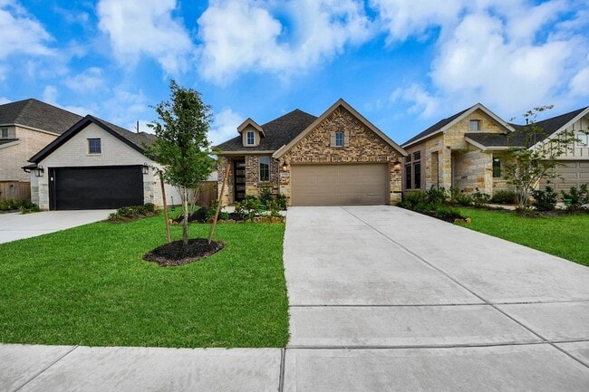 Building Photo - 27210 Butterfly Mint Ln
