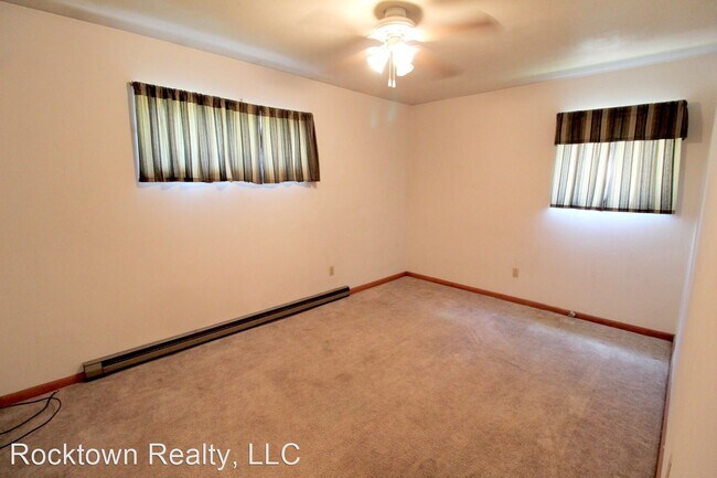 Building Photo - 2 br, 1 bath House - 121 Atlantic Avenue