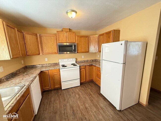Foto del edificio - Beautiful 3 Bedroom Home in Tieton with Fully Fenced Backyard
