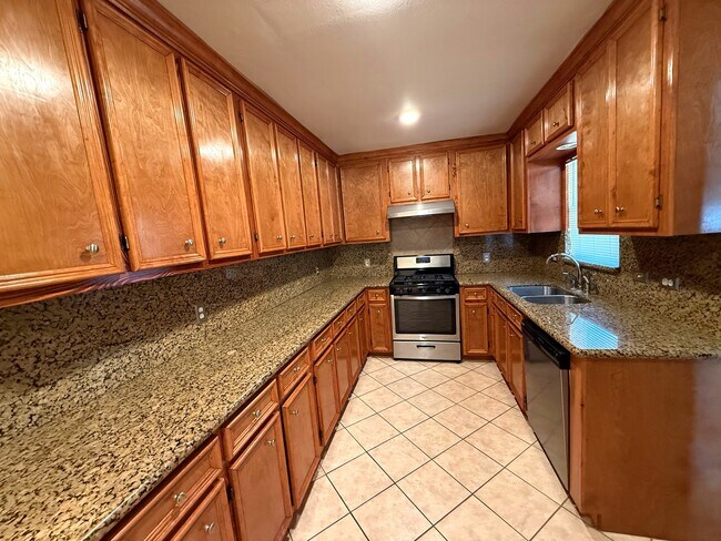 Foto del edificio - 307 Sue St