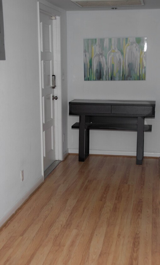 Foto principal - 2651 S Course Dr