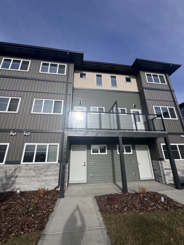 Building Photo - 18120-18128 28 Ave SW