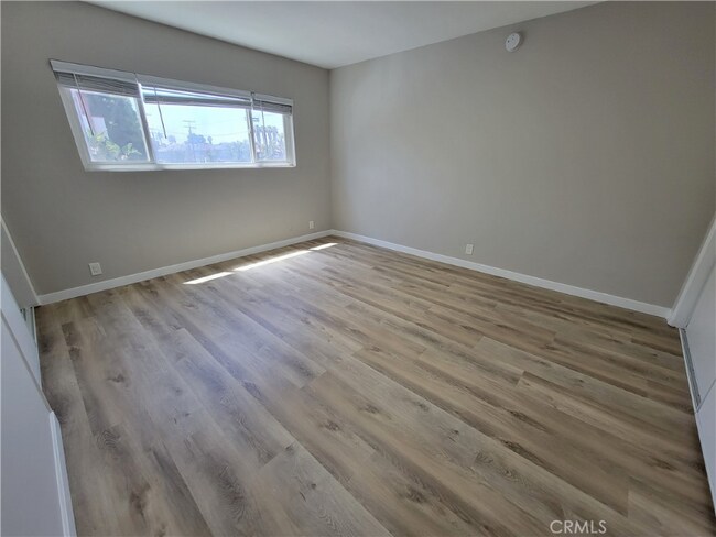 Foto del edificio - 13424 Moorpark St