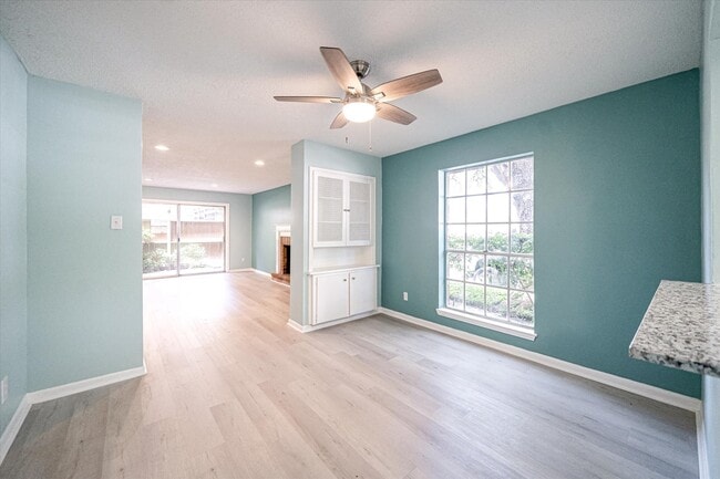 Foto del edificio - 2574 Marilee Ln