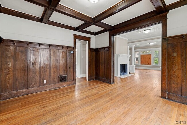 Building Photo - 1522 S State#2 Street Unit 2