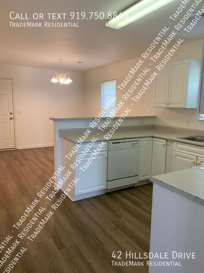 Building Photo - 42 Hillsdale Dr