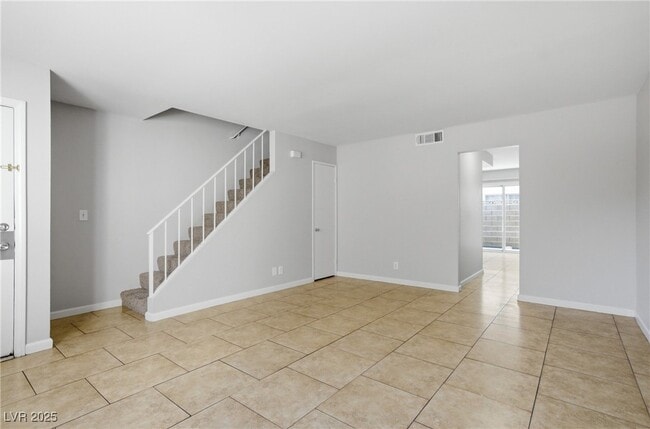 Building Photo - 2896 Klinger Cir