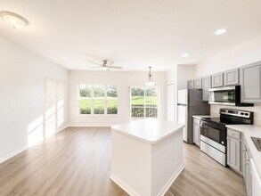 Building Photo - 9833 Perfect Dr