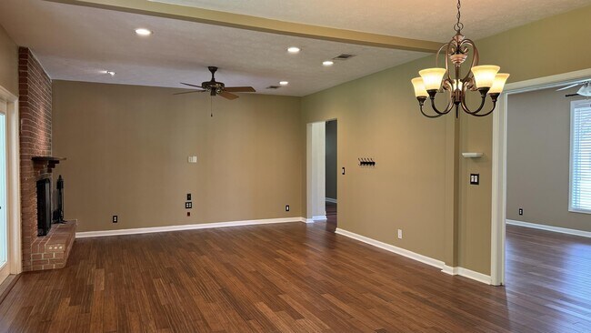 Building Photo - 5051 Thorden Rd