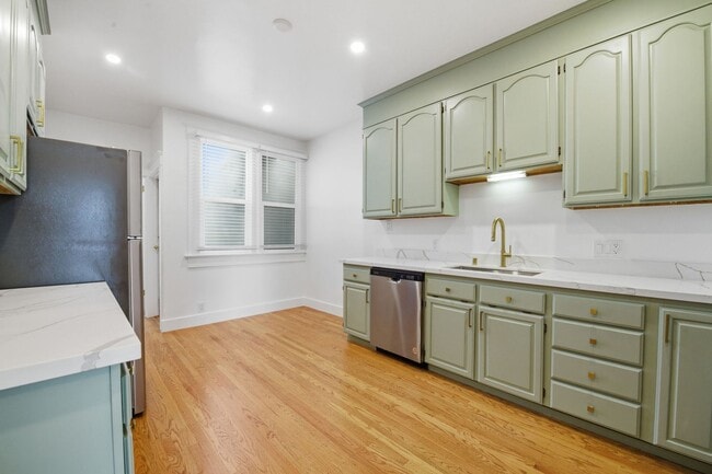 Photo - 3244 Balboa St Apartment