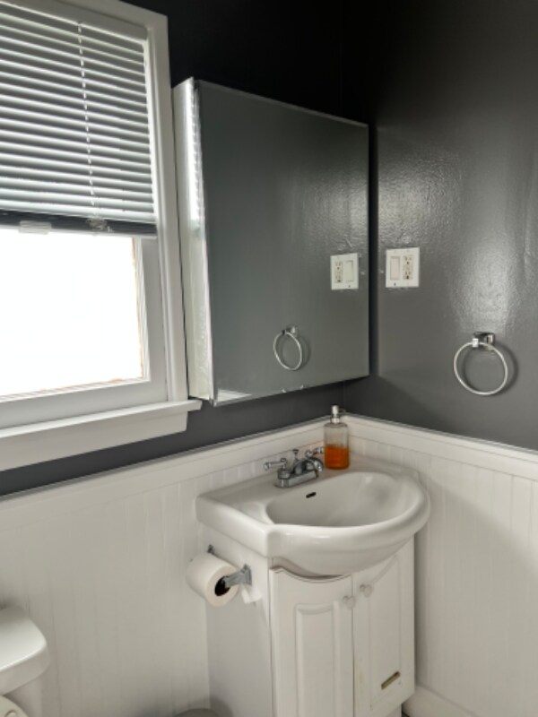 Foto del edificio - 17058 Kingsbury St