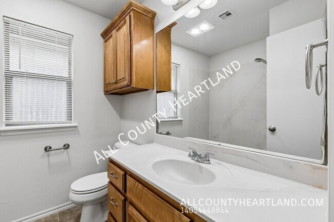 Foto del edificio - 17025 Canyonwood Ln