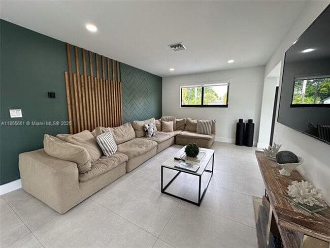 Foto del edificio - 9426 Caribbean Blvd