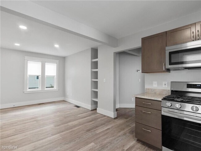 Building Photo - 1 br, 1 bath House - 220 Waterman Ave