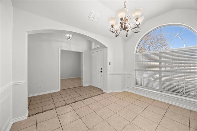 Building Photo - 2217 Trickling Creek Dr