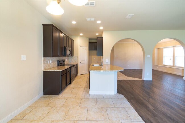 Building Photo - 3111 Flowering Springs Dr