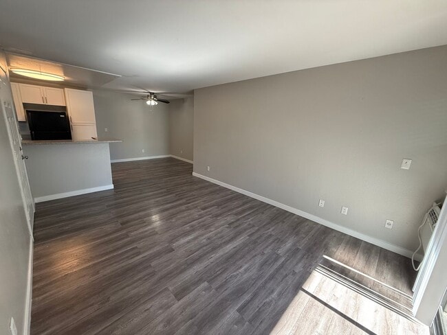 Interior Photo - The Avenue at San Marcos