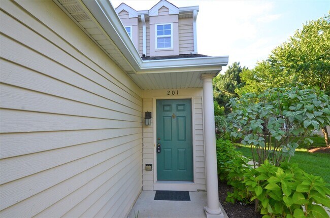 Foto del edificio - 2843 Rutland Cir