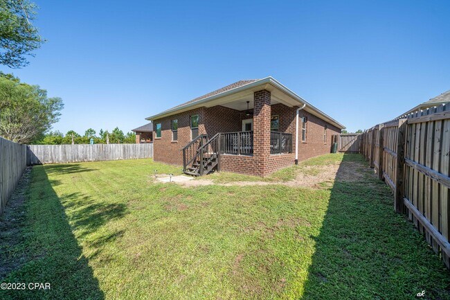 Foto del edificio - 4018 Brook Stone Dr
