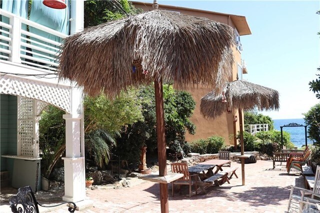 Foto del edificio - 765 Cliff Dr