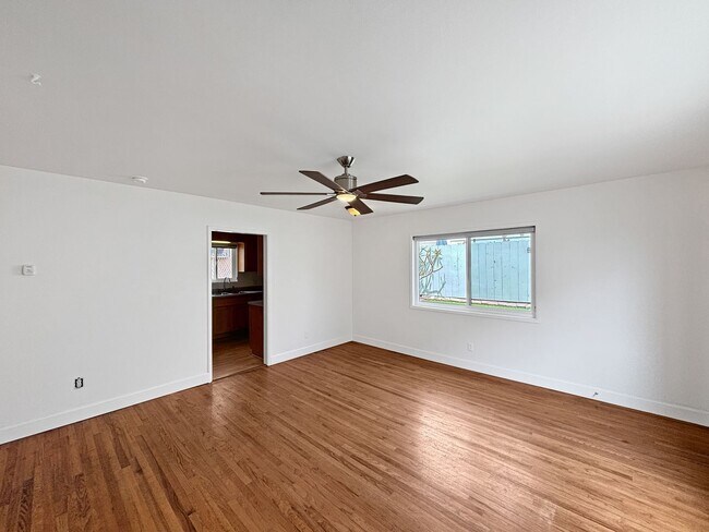 Foto del edificio - Mendocino Blvd 2153-55