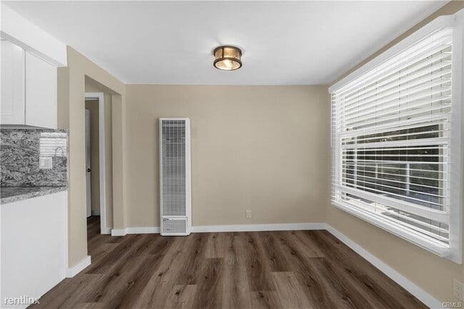 Building Photo - 2 br, 1 bath Duplex - 626 Cliff Dr