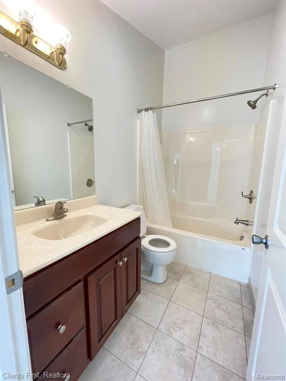 Building Photo - 3121 Cherry Tree Ln