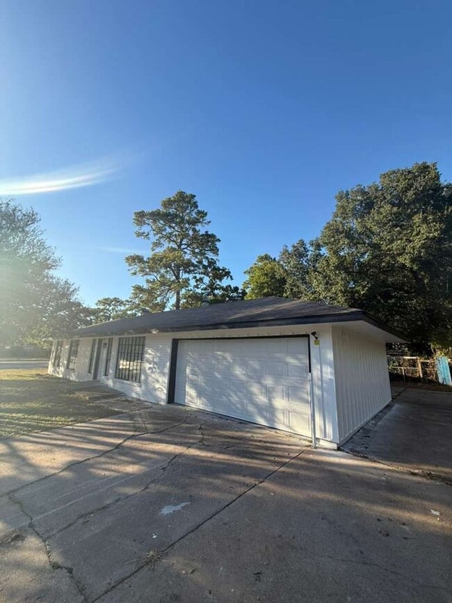 Building Photo - BEAUTIFUL HOME IN HOUSTON. MOVE IN READY!.