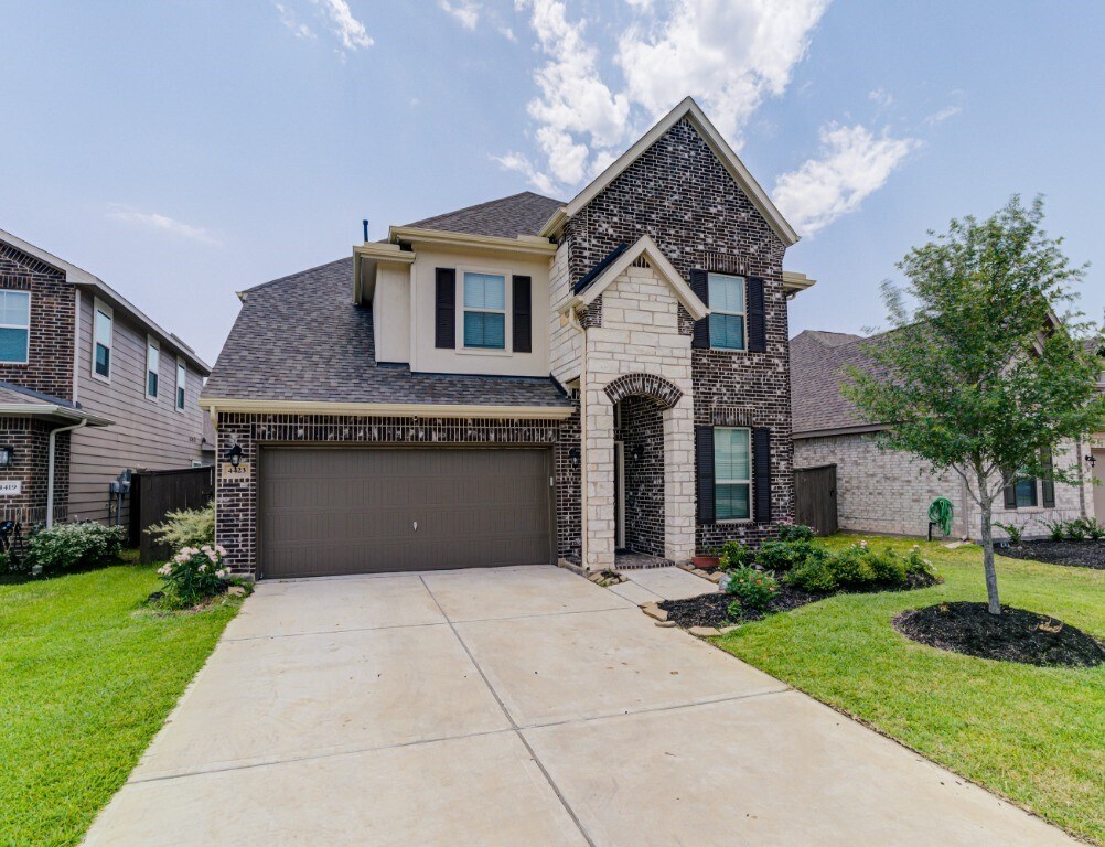 Primary Photo - 4423 Sandhill Terrace Ln